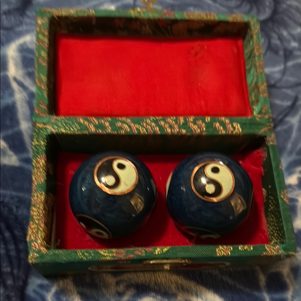 Blue Yin Yang Baoding Balls in Decorative Box